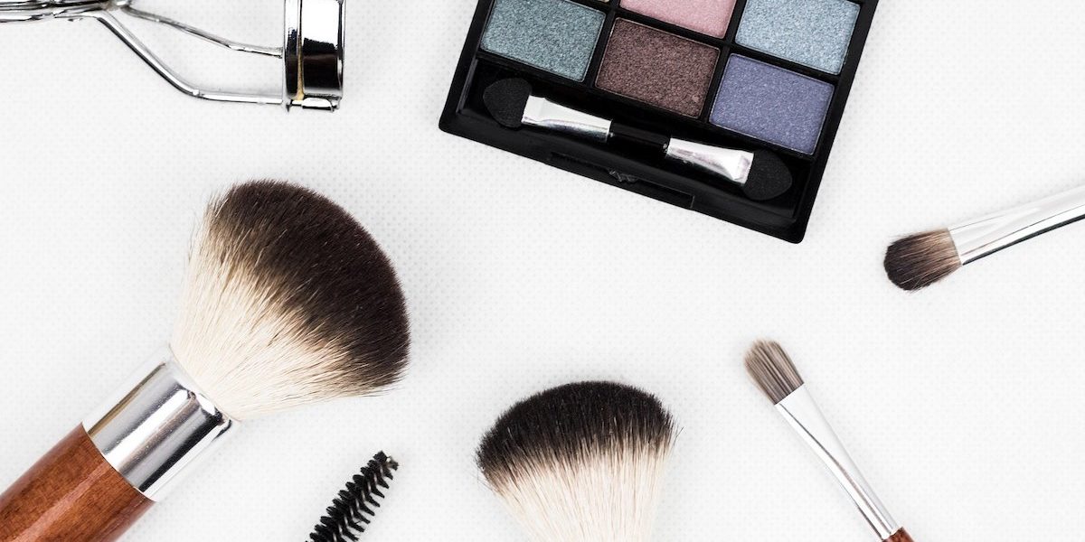 makeup-brush-1761648_1920