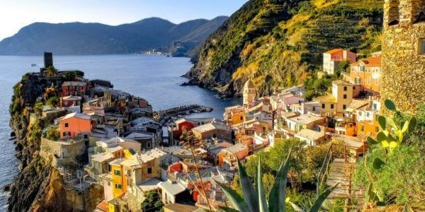 paese_turismo_vernazza_cinqueterre_lapresse1280-640×300